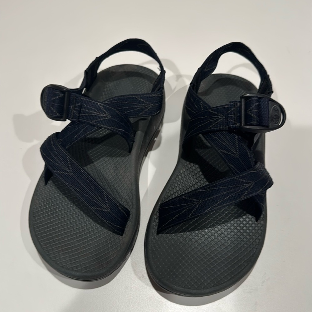 Men’s Size 7 Chacos